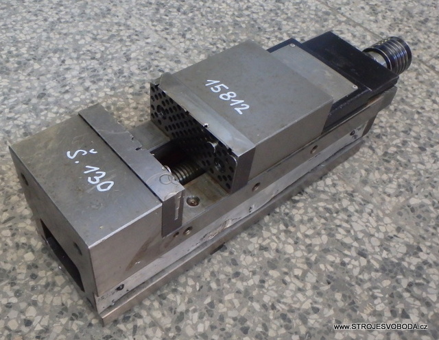 Hydraulický strojní svěrák CHV 130 V (15812 (2).JPG)